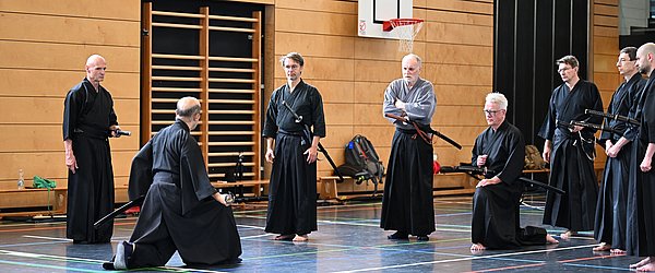 Iaido Kämpfer beim Lehrgang
